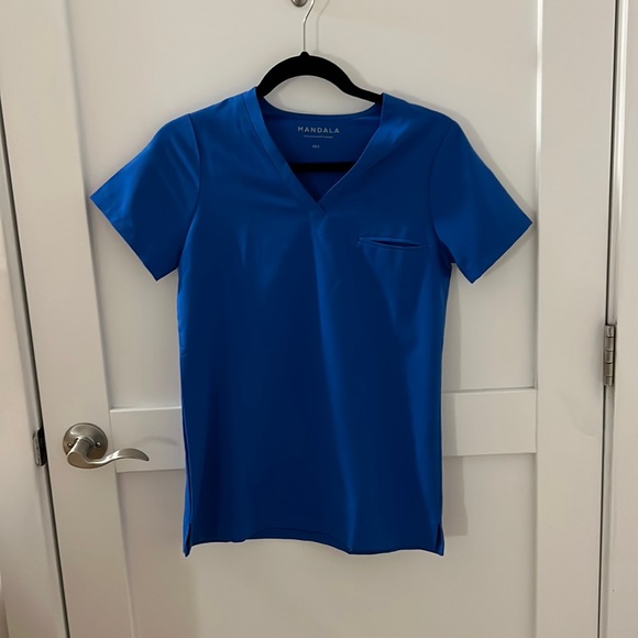 Royal blue mandala nursing scrub top - Picture 1 of 3